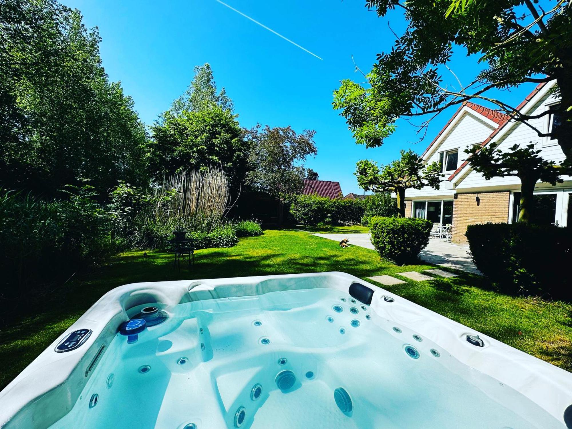 Villa Calma Rust Ruimte Luxe Inclusief Private Jacuzzi Zeewolde Exterior foto